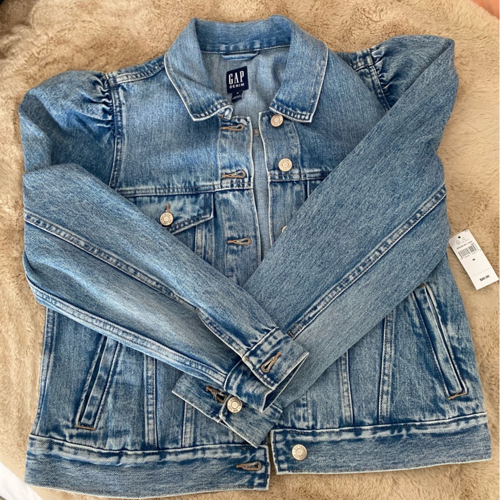 BNWT puff sleeve GAP jean jacket